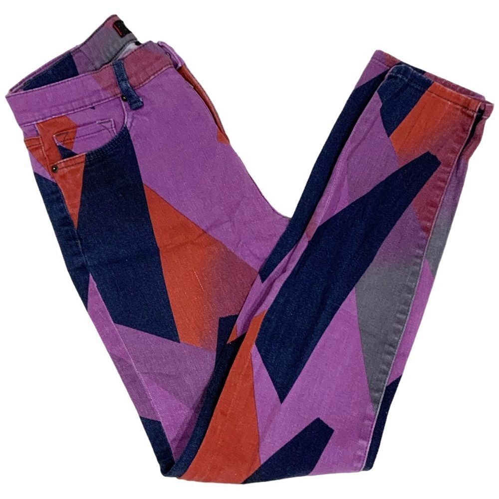 BDG geometric high rise cigarette ankle jeans size 28 / 30
